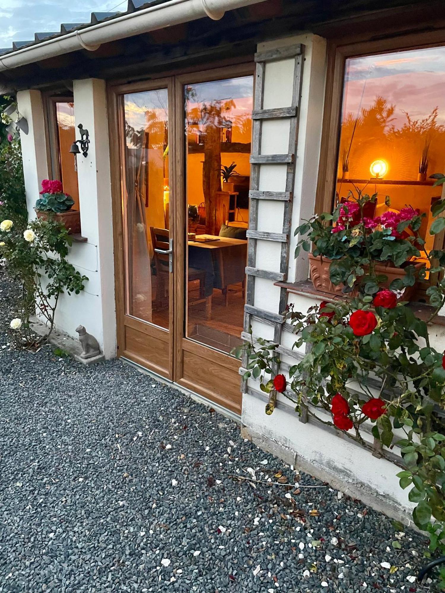 Delightful French Rustic Studio Jumilhac-le-Grand Zewnętrze zdjęcie